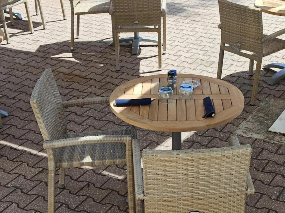 Hotel Restaurant Miramar L'Orchidee La Ciotat Exterior photo