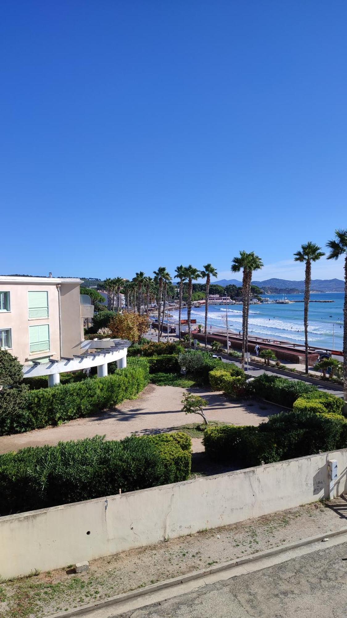 Hotel Restaurant Miramar L'Orchidee La Ciotat Exterior photo