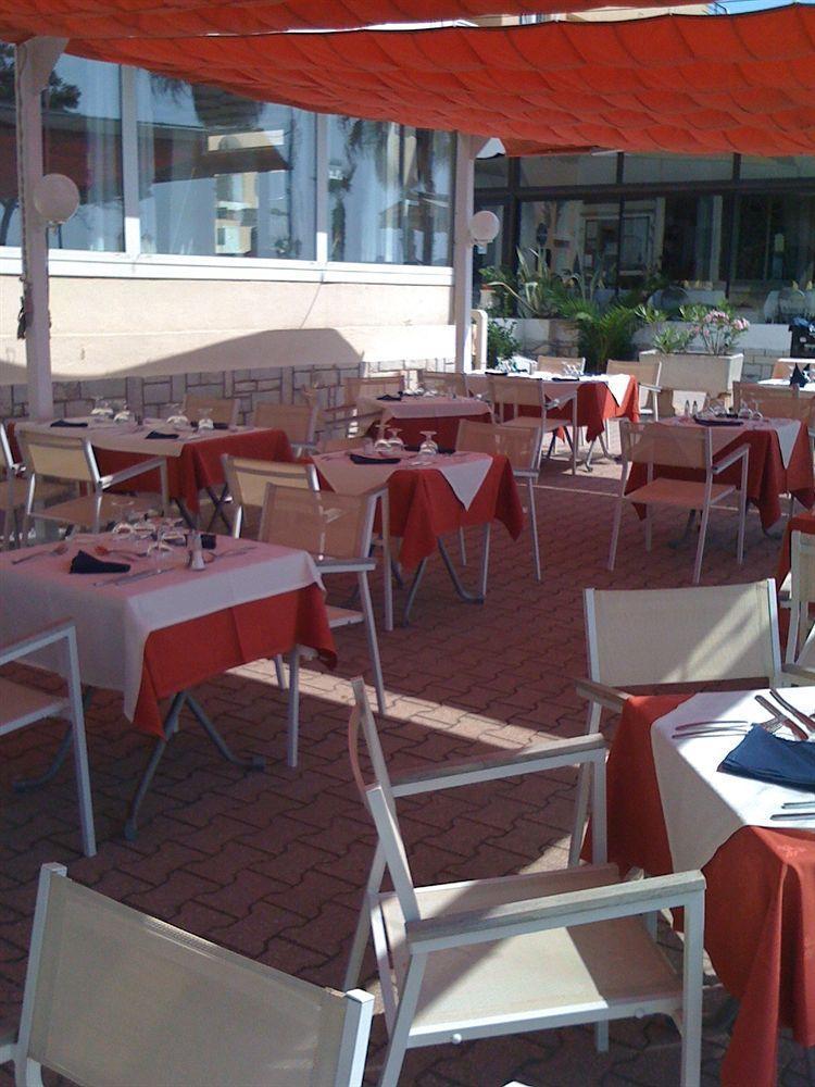 Hotel Restaurant Miramar L'Orchidee La Ciotat Exterior photo